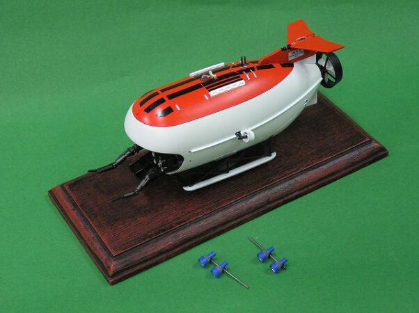 CSM02 1/60 ロシア 深海探査艇 ミール