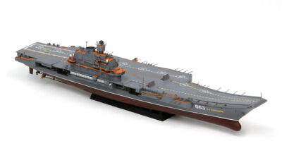 M51 1/700 ロシア海軍 航空母艦 アドミラル・クズネツォフ M51 1/700 ロシア海軍 航空母艦 アドミラル・クズネツォフ