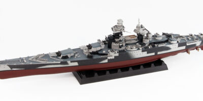 WT04 1/700 フランス海軍 戦艦 リシュリュー 1943 WT04 1/700 フランス海軍 戦艦 リシュリュー 1943