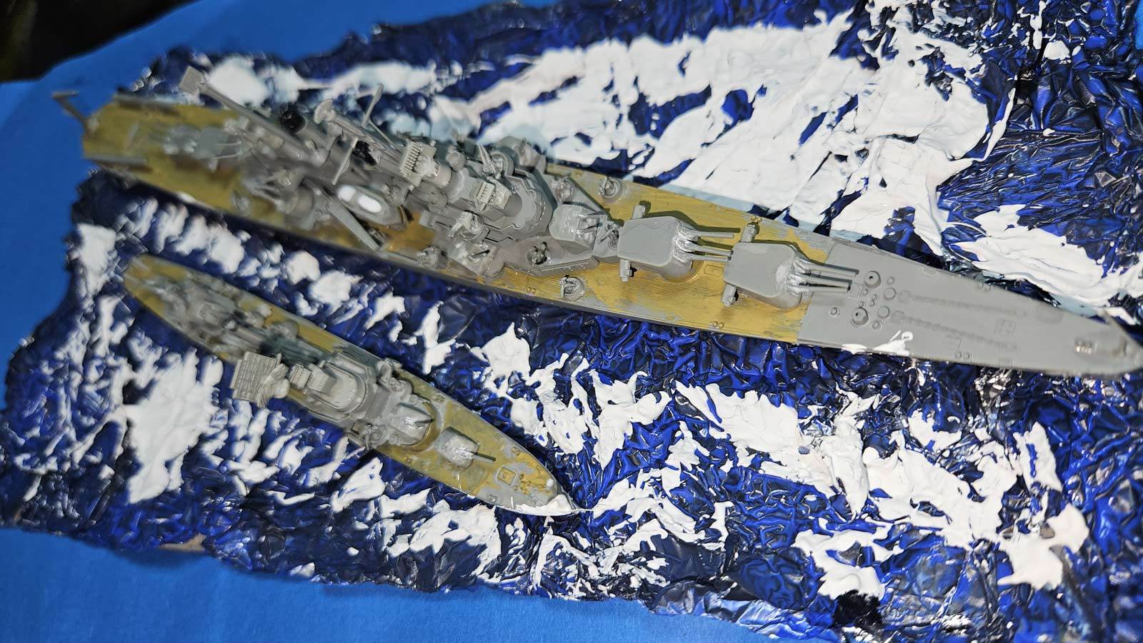 軽巡洋艦クリーブランドと駆逐艦ベンソン (なすの 様) 軽巡洋艦クリーブランドと駆逐艦ベンソン (なすの 様)