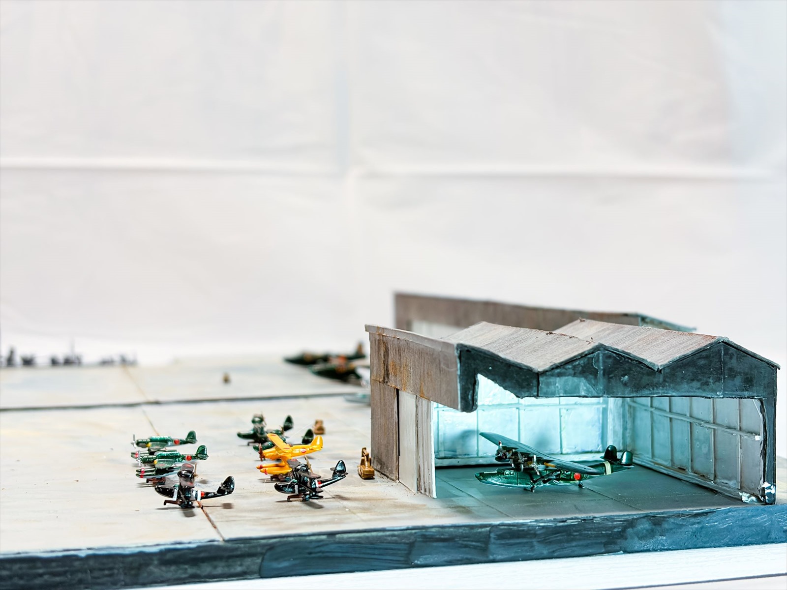A4サイズの戦場シリーズ03 横浜航空隊基地 帰還 (FUKUちゃん 様) A4サイズの戦場シリーズ03 横浜航空隊基地 帰還 (FUKUちゃん 様)