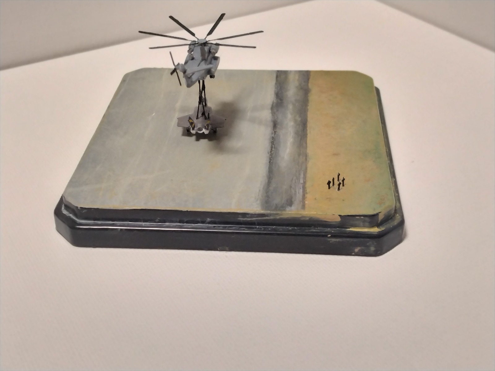 キングスタリオンによるF-35C輸送 (駄人 様) キングスタリオンによるF-35C輸送 (駄人 様)
