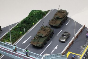 市街地を走るMCV (BKR 様) 市街地を走るMCV (BKR 様)